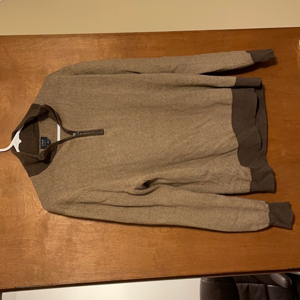 M J Crew men’s feece